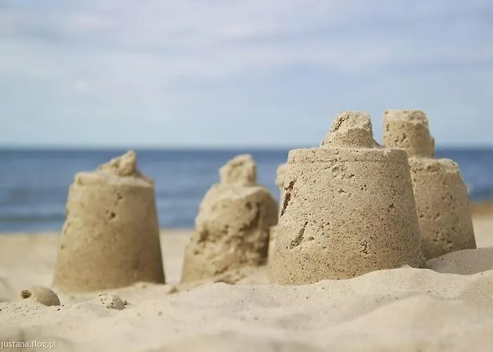 Comfortable Apartment Close To A Sandy Beach